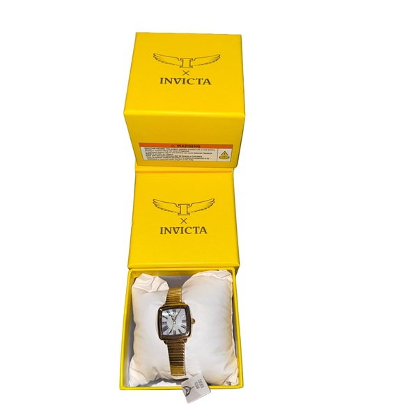 ⌚️New! Invicta Women’s 28mm Gold Tone Watch - Picture 3 of 8